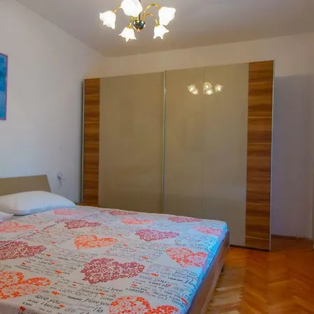 Apartment Pilass *