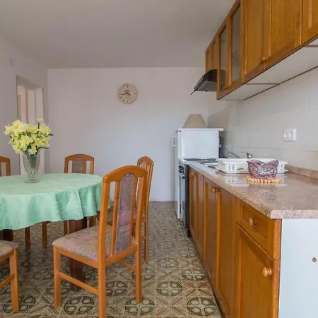 Apartment Pilass Apartman