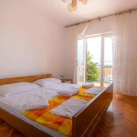 Apartment Pilass Apartman